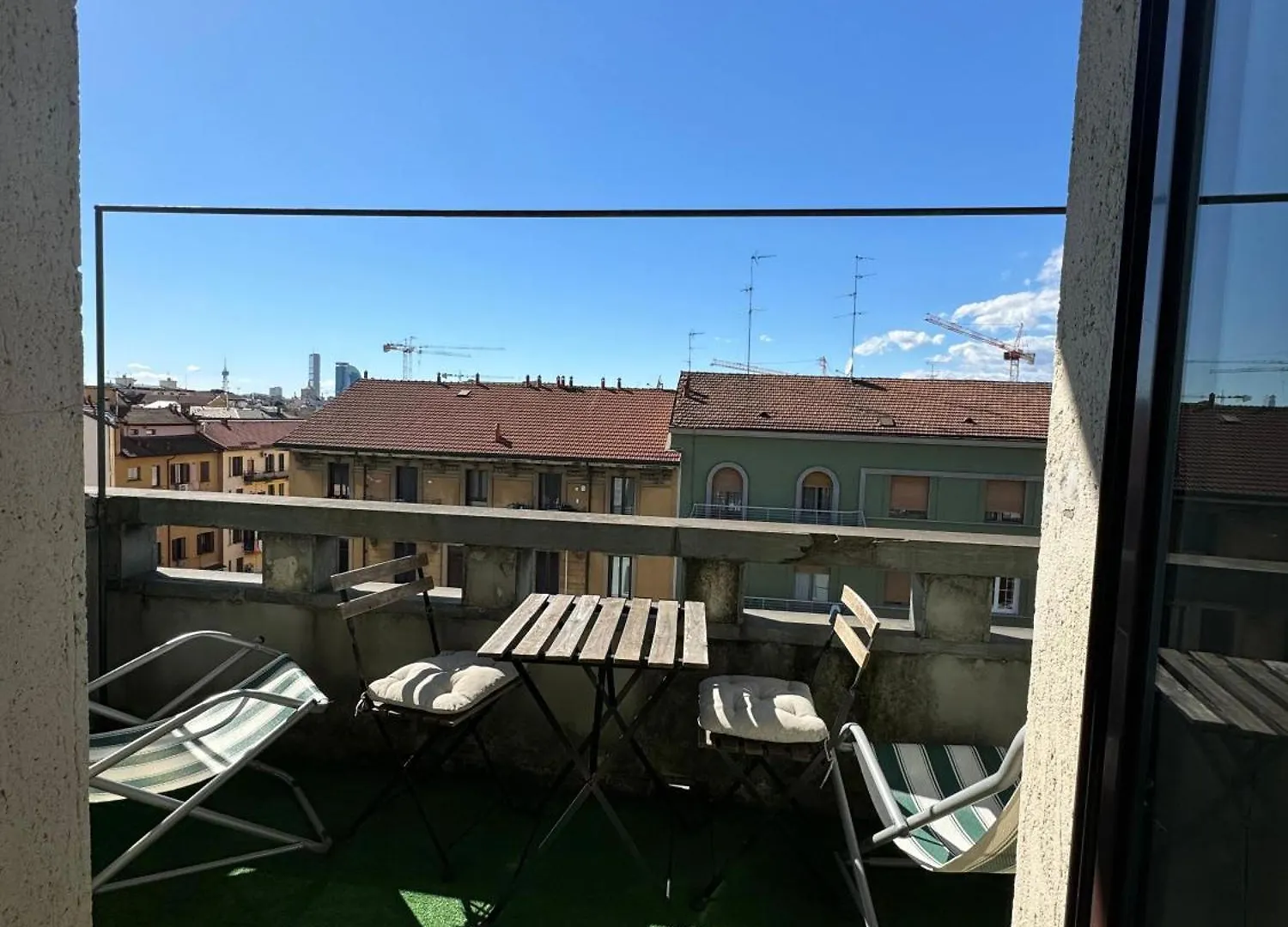 Trilocale Con Due Balconi A Isola Porta Nuova Apartment Milan 0*,  Italy