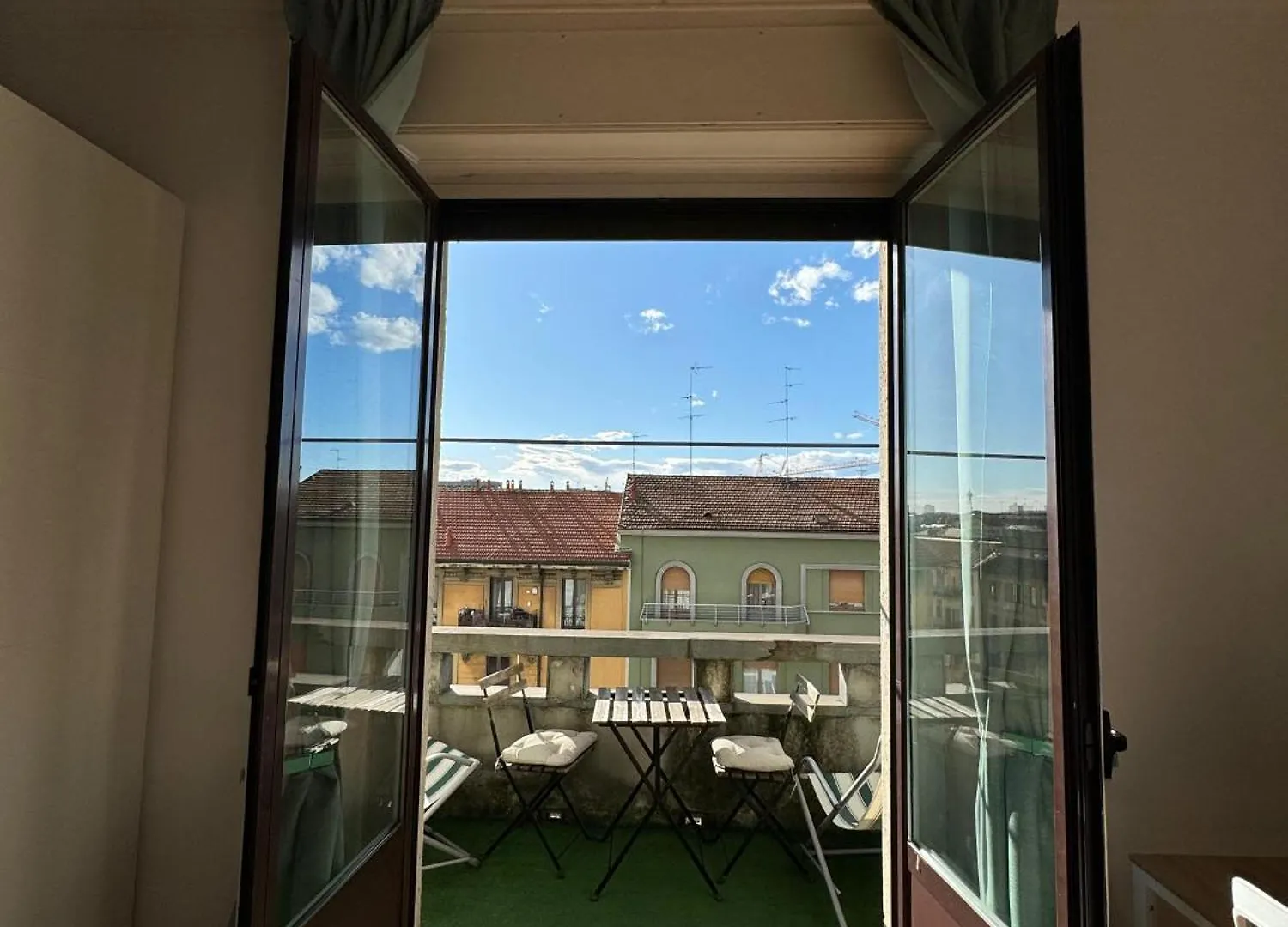 Trilocale Con Due Balconi A Isola Porta Nuova Apartment Milan